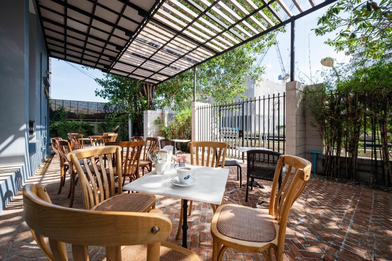 Kokotel Bangkok Dheva Thonglor Bagian luar foto