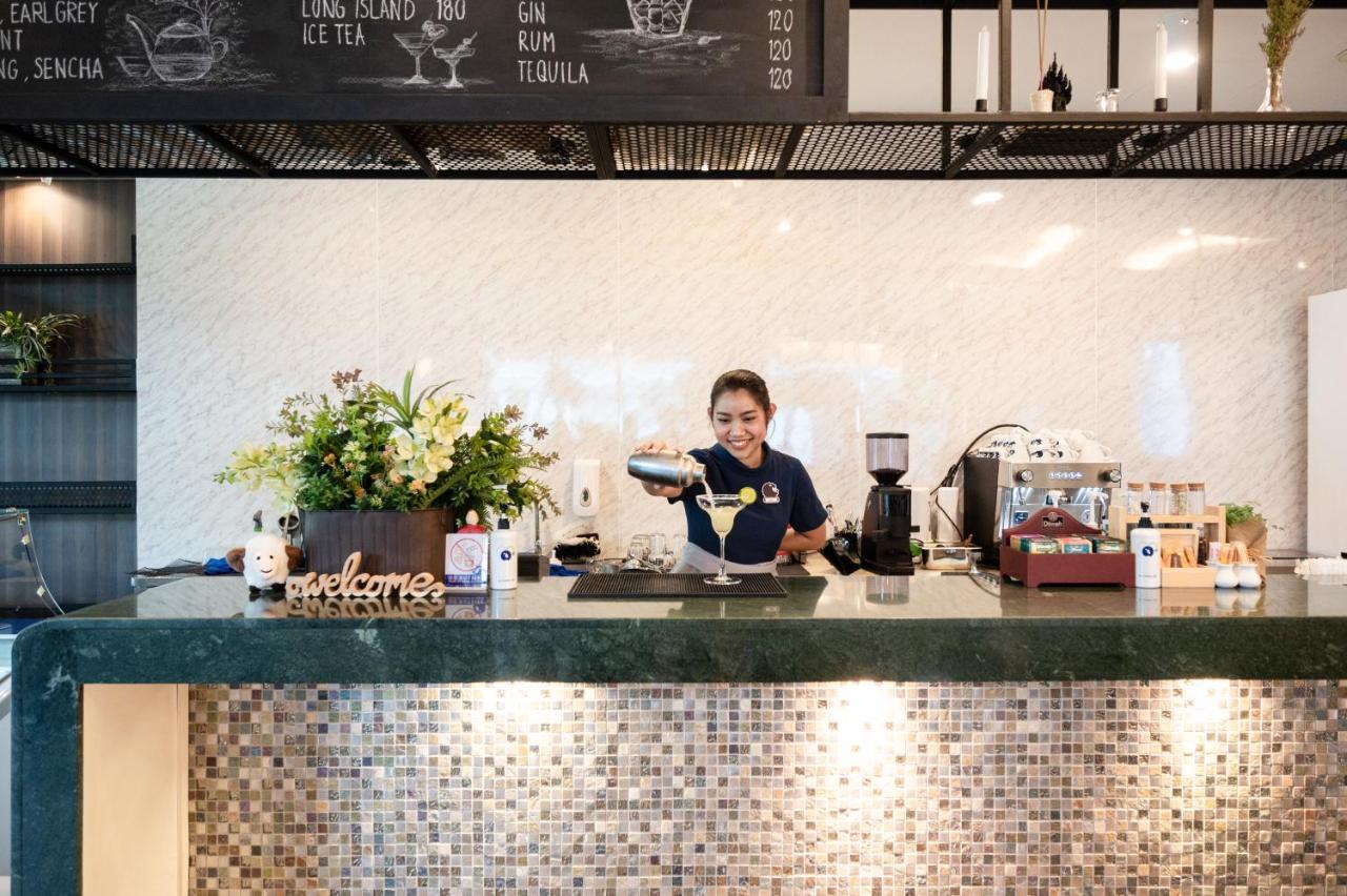 Kokotel Bangkok Dheva Thonglor Bagian luar foto