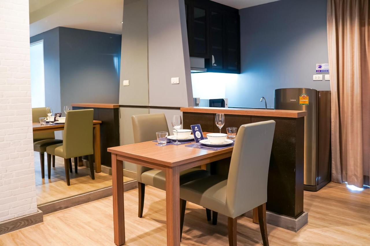 Kokotel Bangkok Dheva Thonglor Bagian luar foto