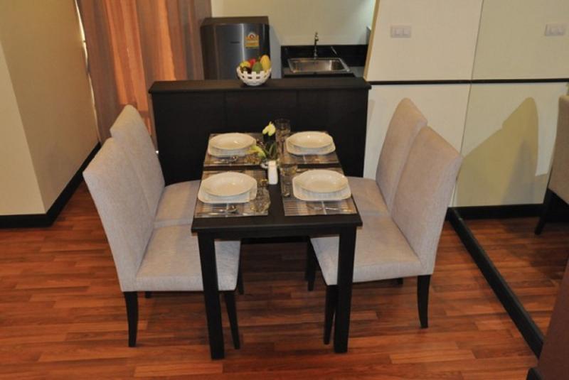 Kokotel Bangkok Dheva Thonglor Bagian luar foto